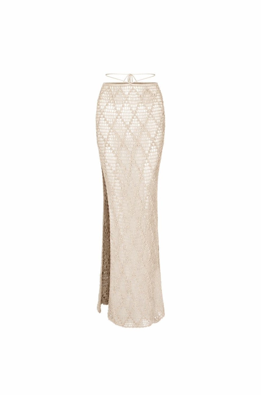 Maillot de bain haut et jupe tricotés d'été