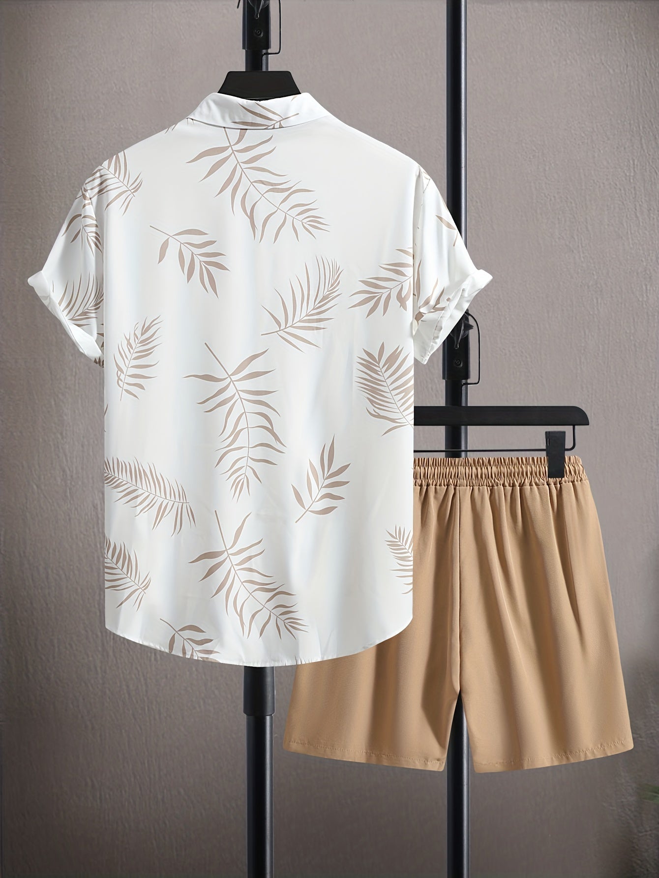 Ensemble chemise et short imprimé feuilles