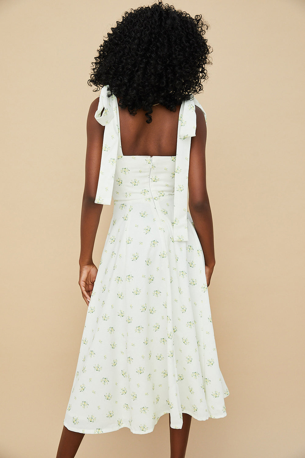 Robe d'été midi fleurie