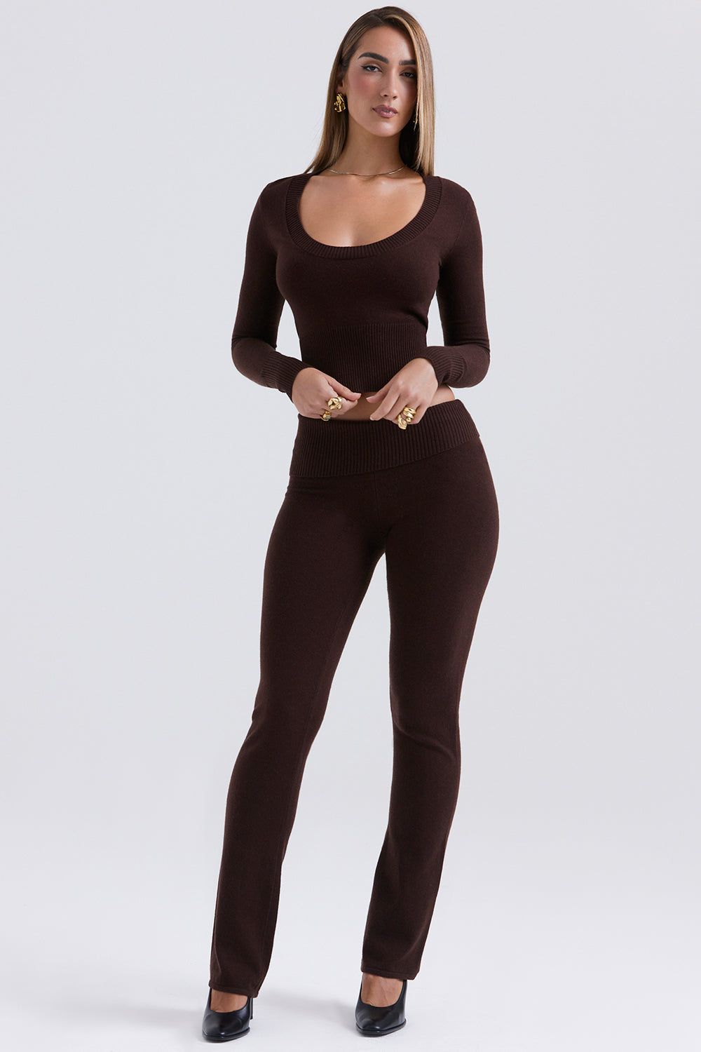 Top col rond et pantalon en cachemire mélangé chocolat