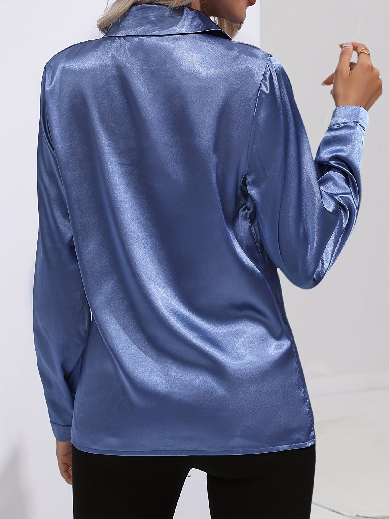 Blouse élégante en satin