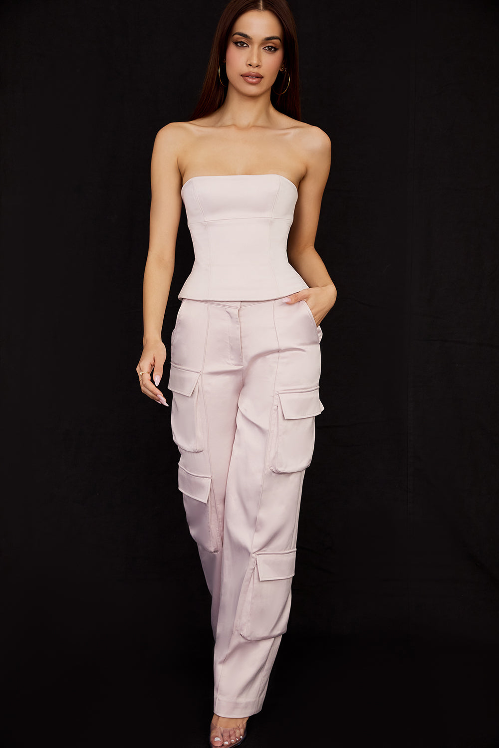 Pantalon cargo corset coupe droite sans bretelles en satin cristal