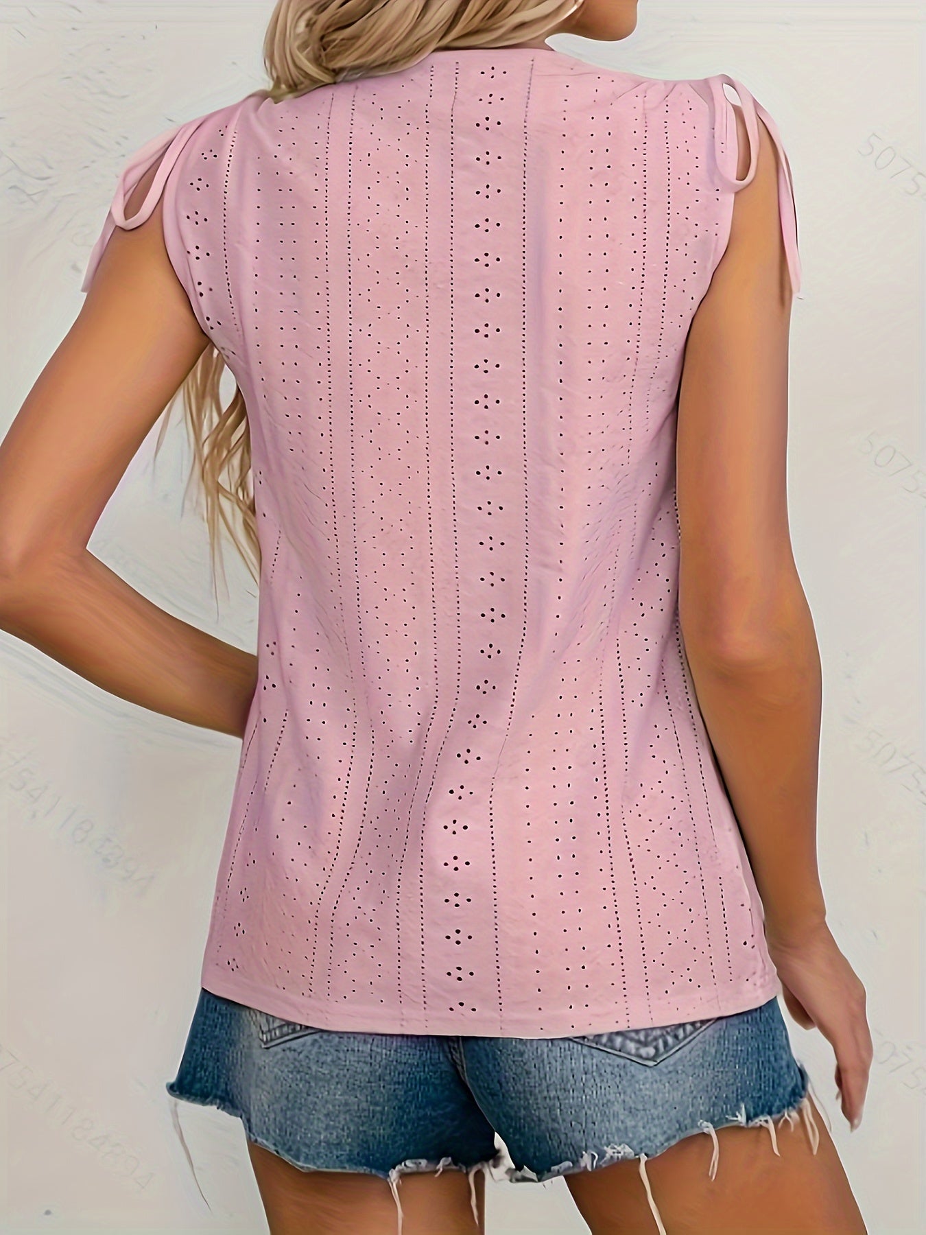 Blouse à manches courtes et yeux