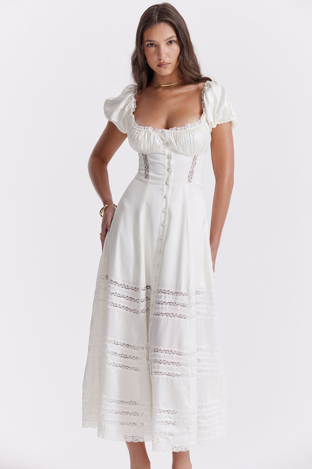 Robe de couleur ivoire en soie véritable avec manches bouffantes