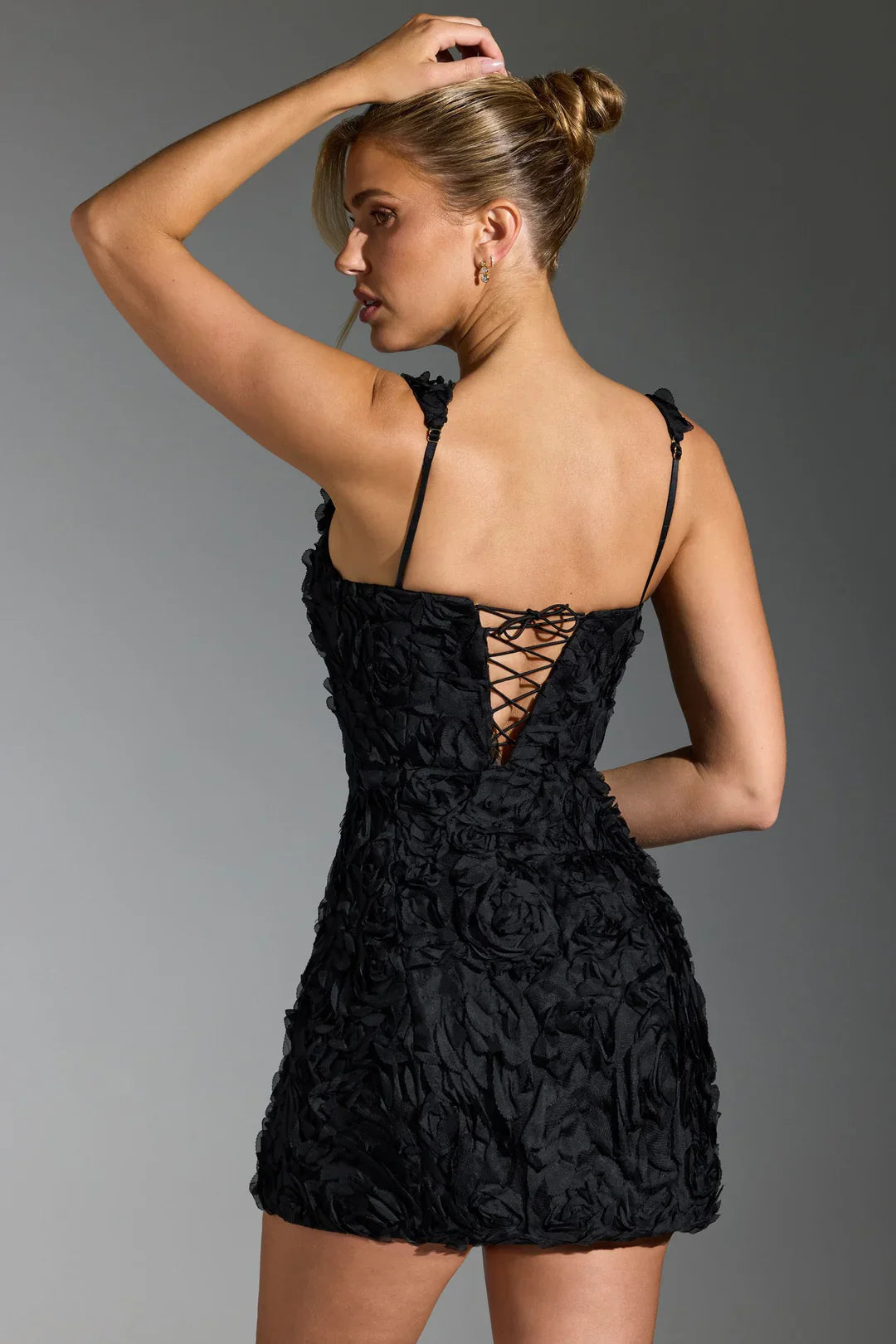 Mini-robe corset fleurie