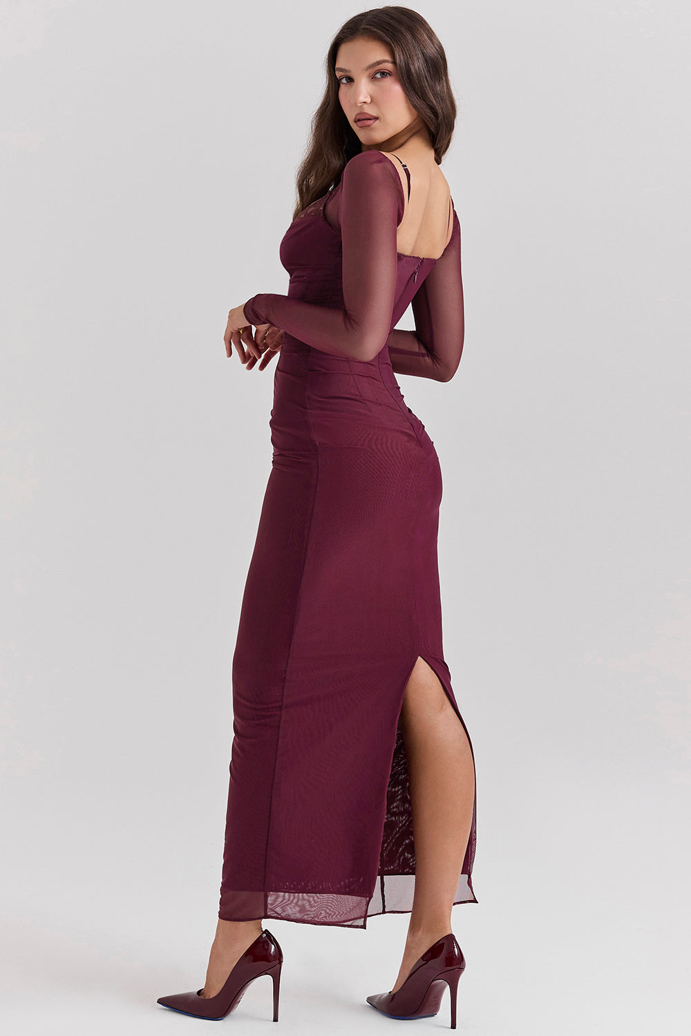 Robe longue rouge foncé à manches longues
