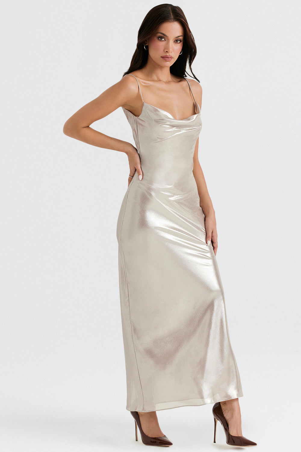 Robe longue Champagne Shimmer avec dos décolleté