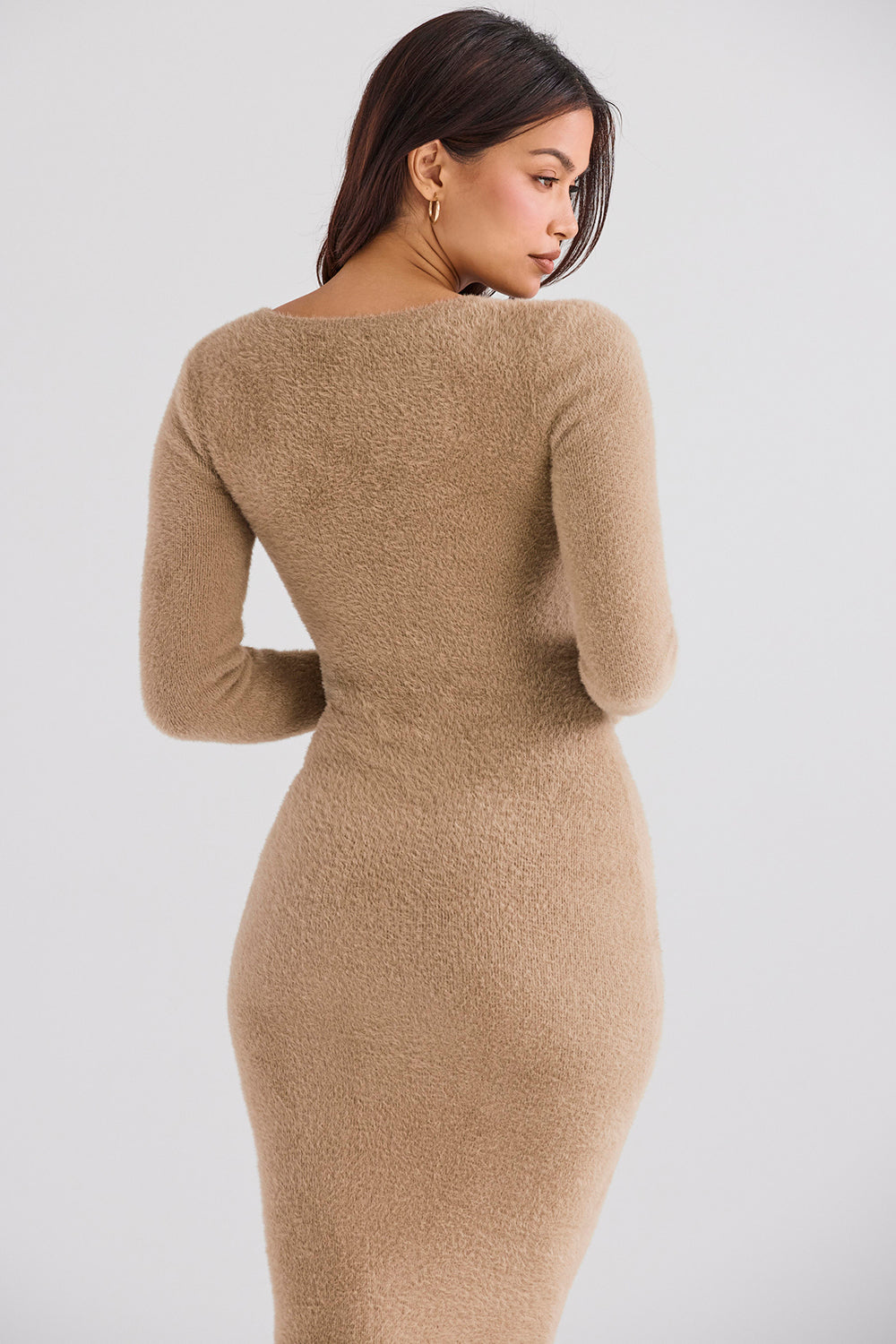 Robe longue pelucheuse couleur camel