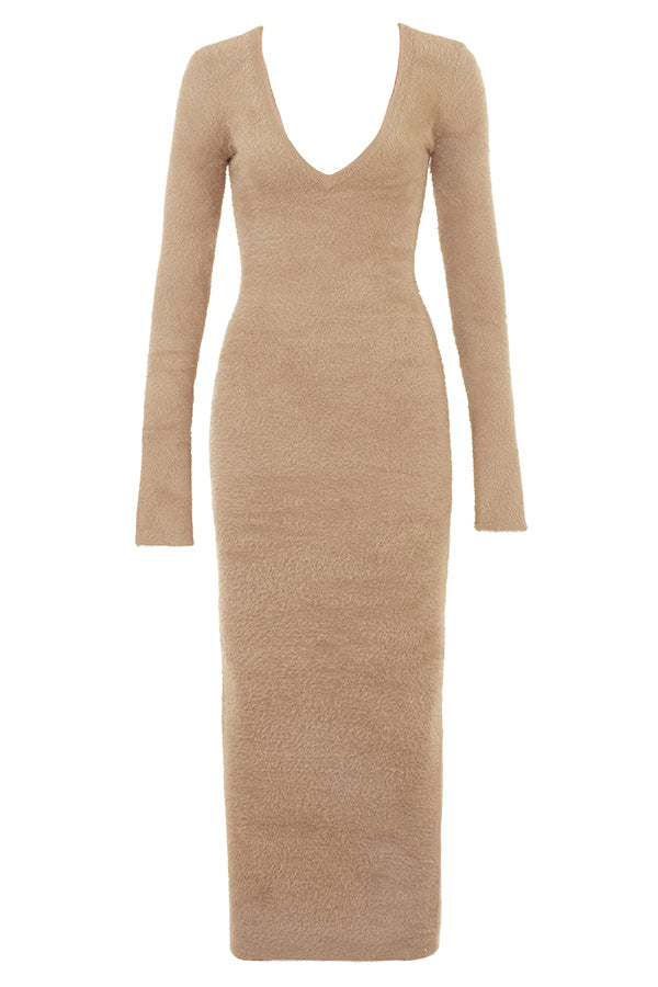 Robe longue pelucheuse couleur camel