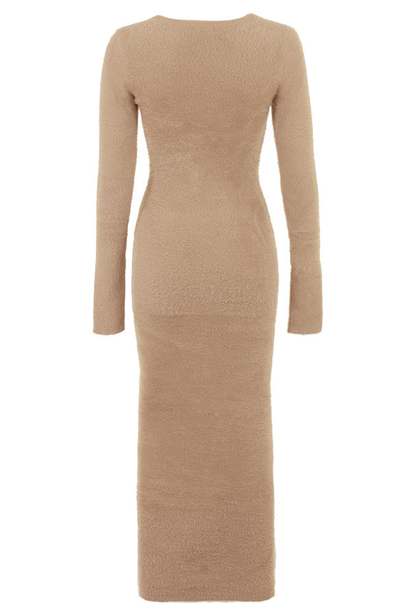 Robe longue pelucheuse couleur camel