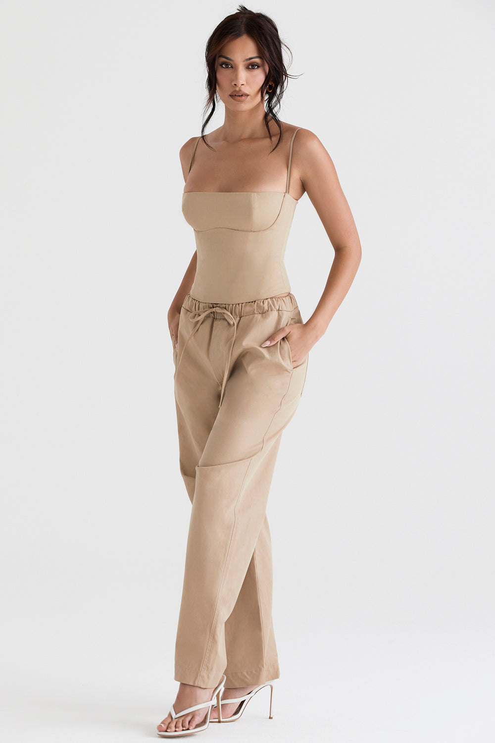 Corset structuré élégant avec pantalon