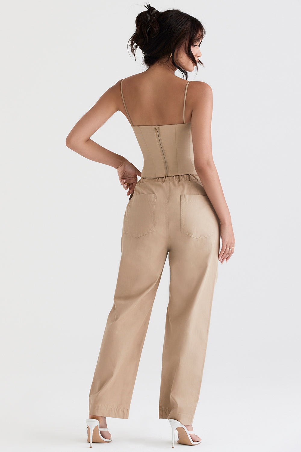 Corset structuré élégant avec pantalon