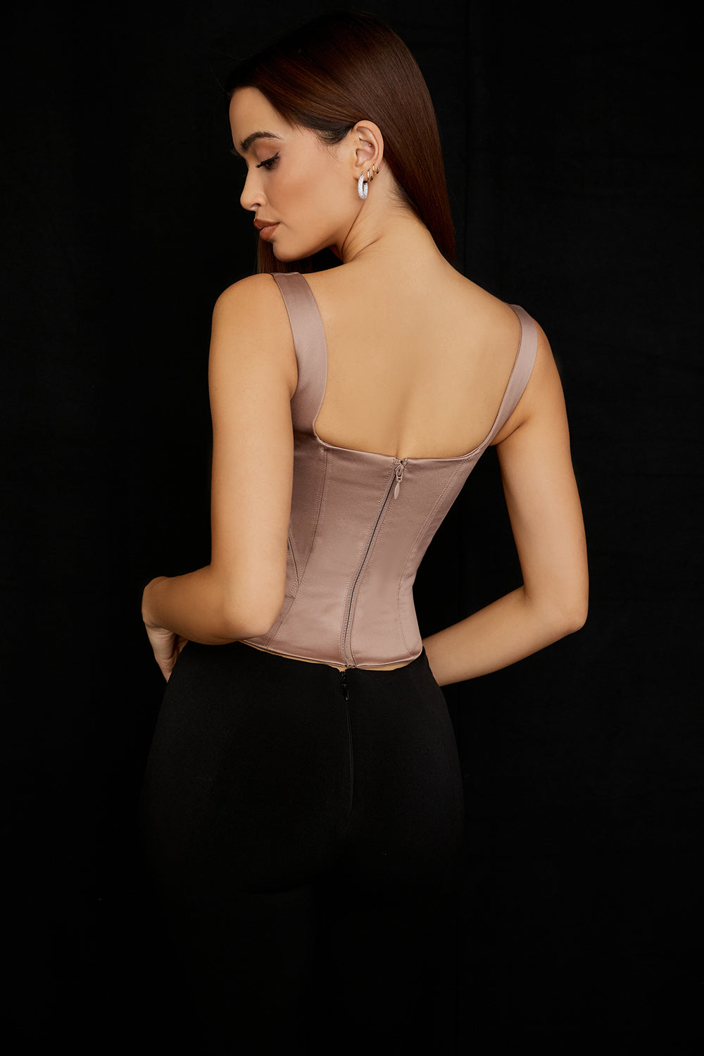 Corset long en satin couleur pierre