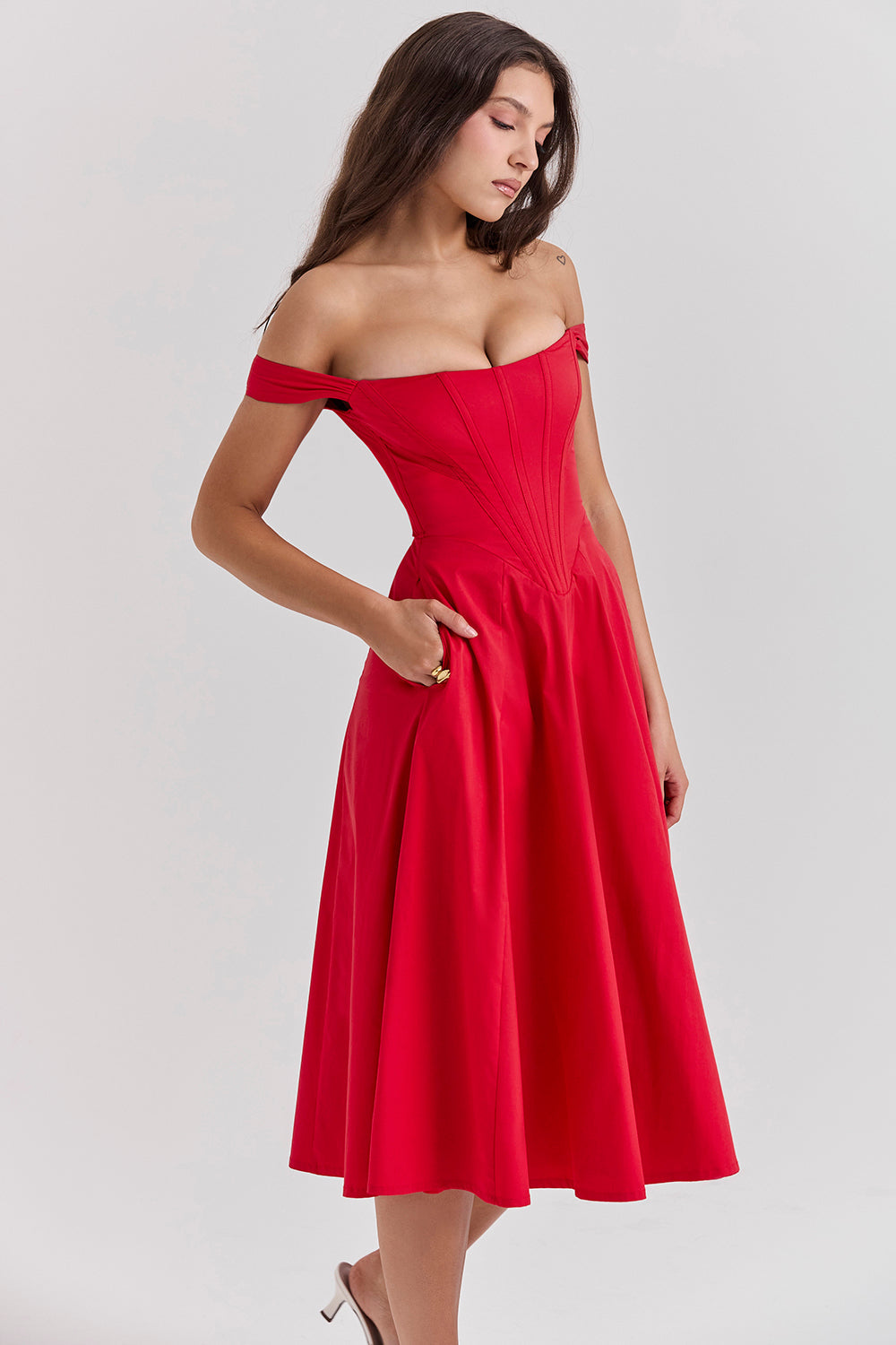 Robe d'été midi rouge foncé