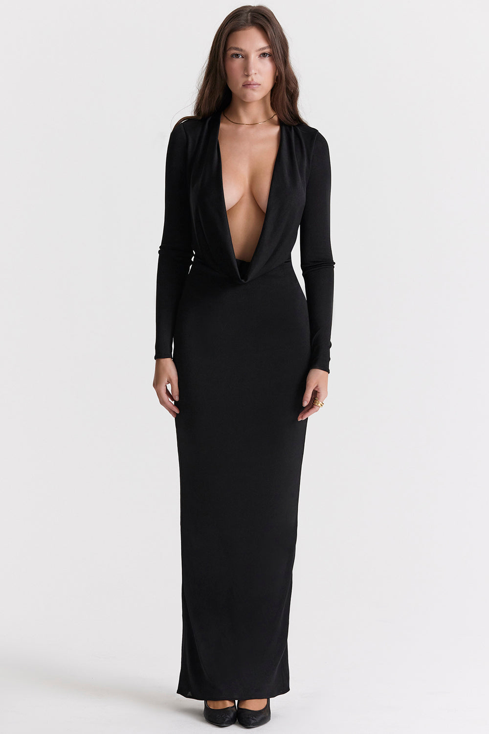 Robe longue drapée noire