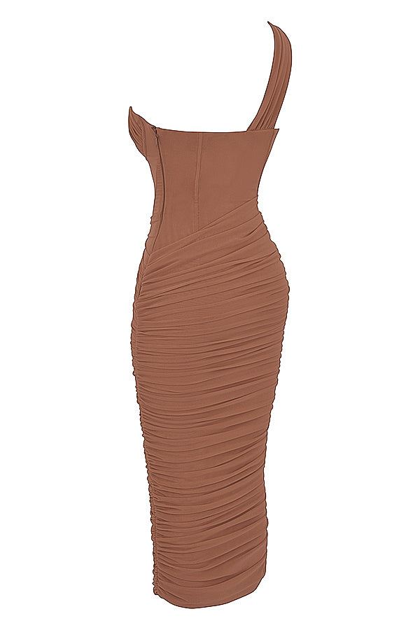 Robe midi asymétrique avec découpe