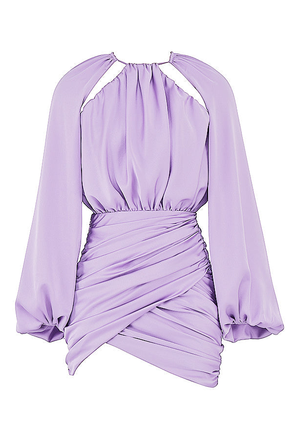 Mini-robe en satin orchidée avec cache-càur sur le devant