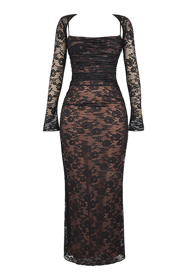 Robe longue en dentelle