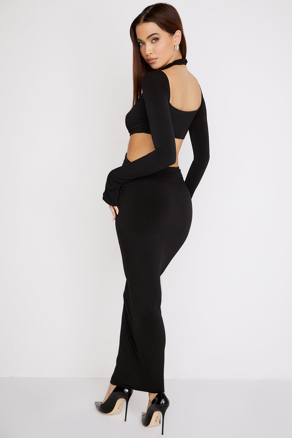 Robe longue en jersey noir avec découpe