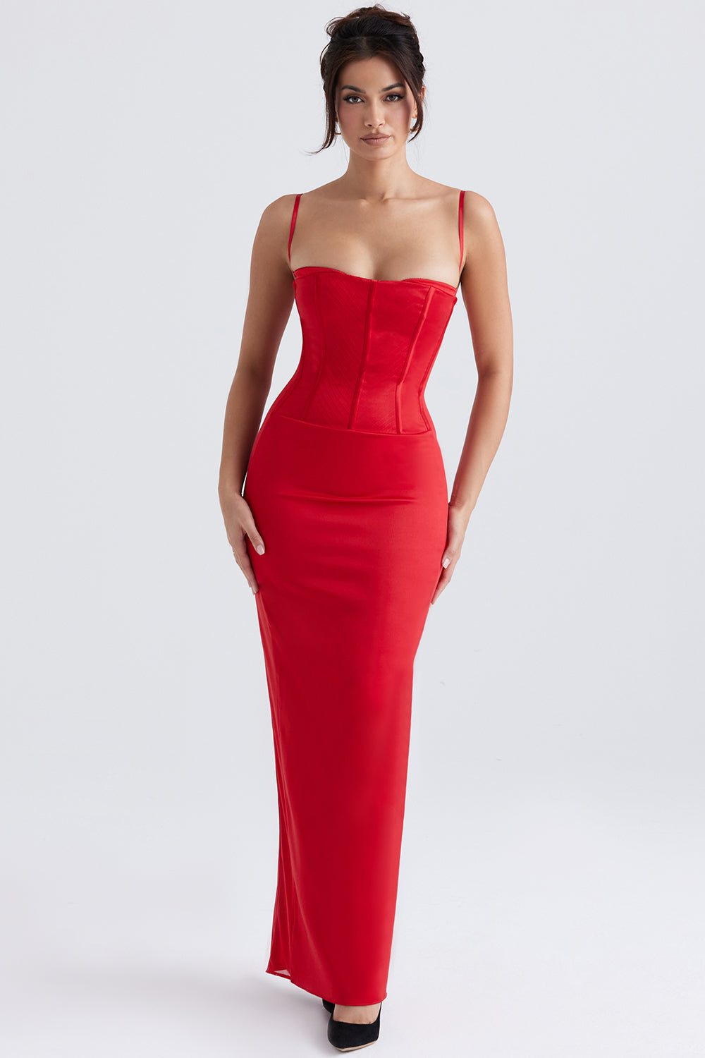 Robe longue corset en satin rouge
