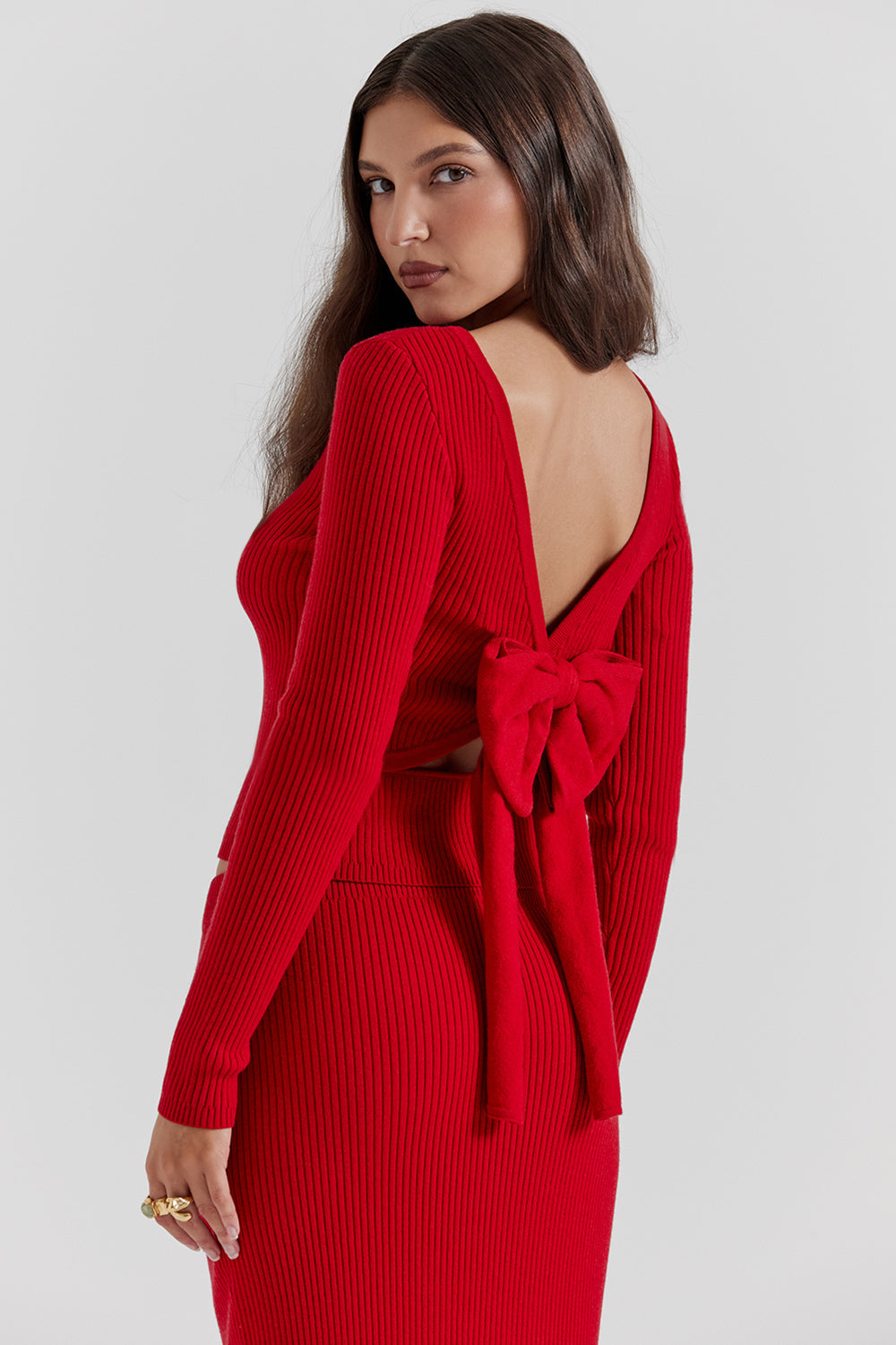 Pull en cachemire mélangé rouge écarlate avec noeud