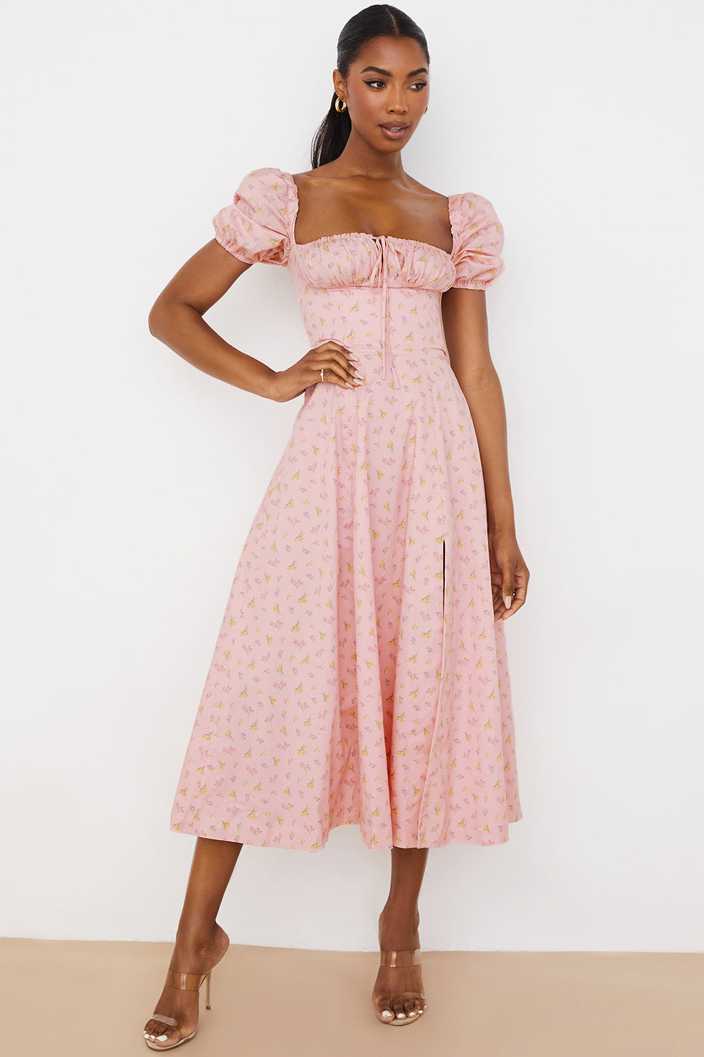 Robe d'été midi à manches bouffantes fleuries