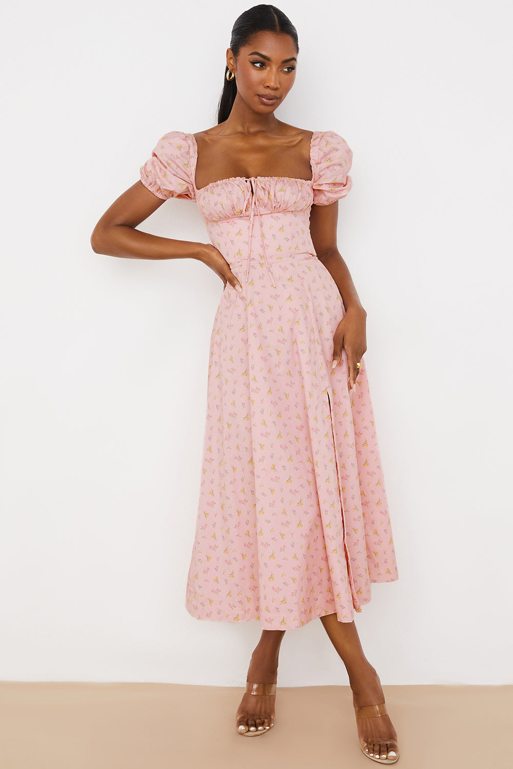 Robe d'été midi à manches bouffantes fleuries