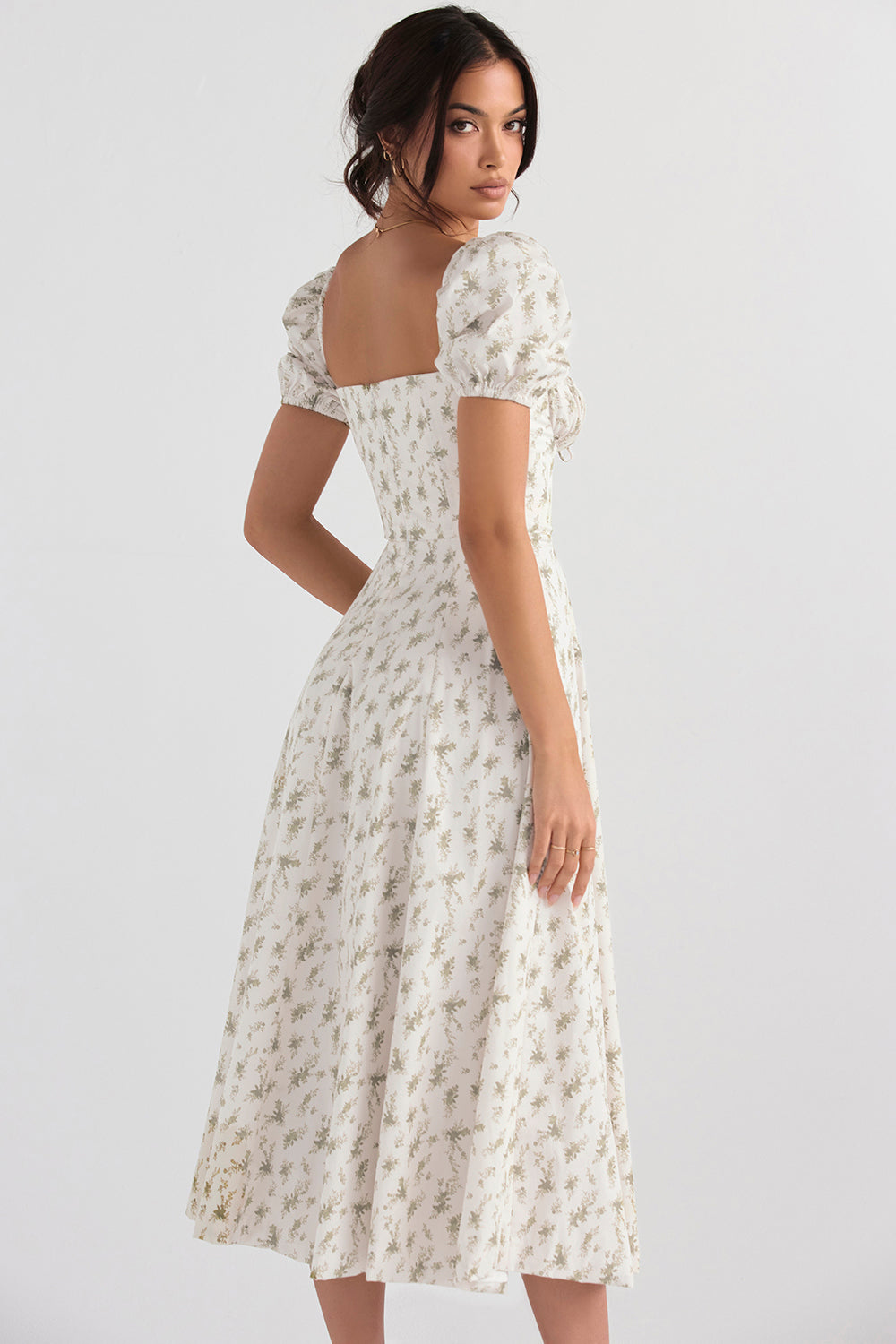 Robe d'été midi à manches bouffantes fleuries