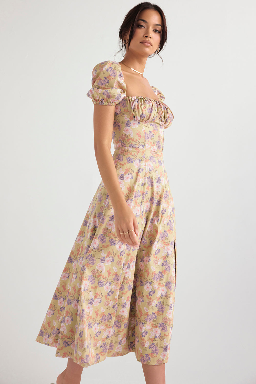 Robe d'été midi à manches bouffantes fleuries