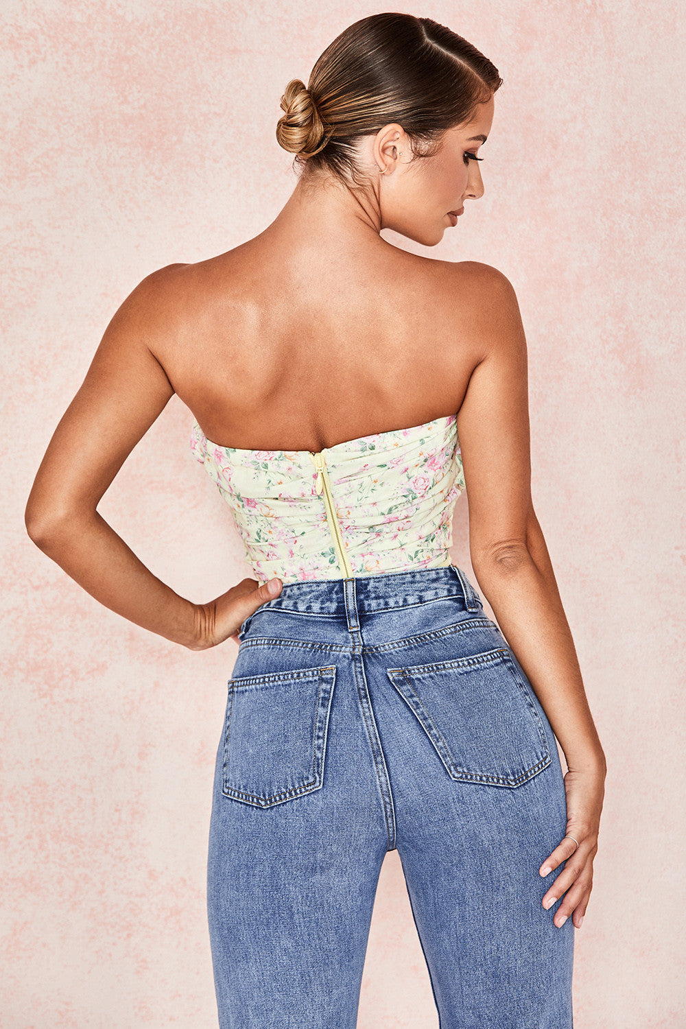Corset à fleurs de citronnier